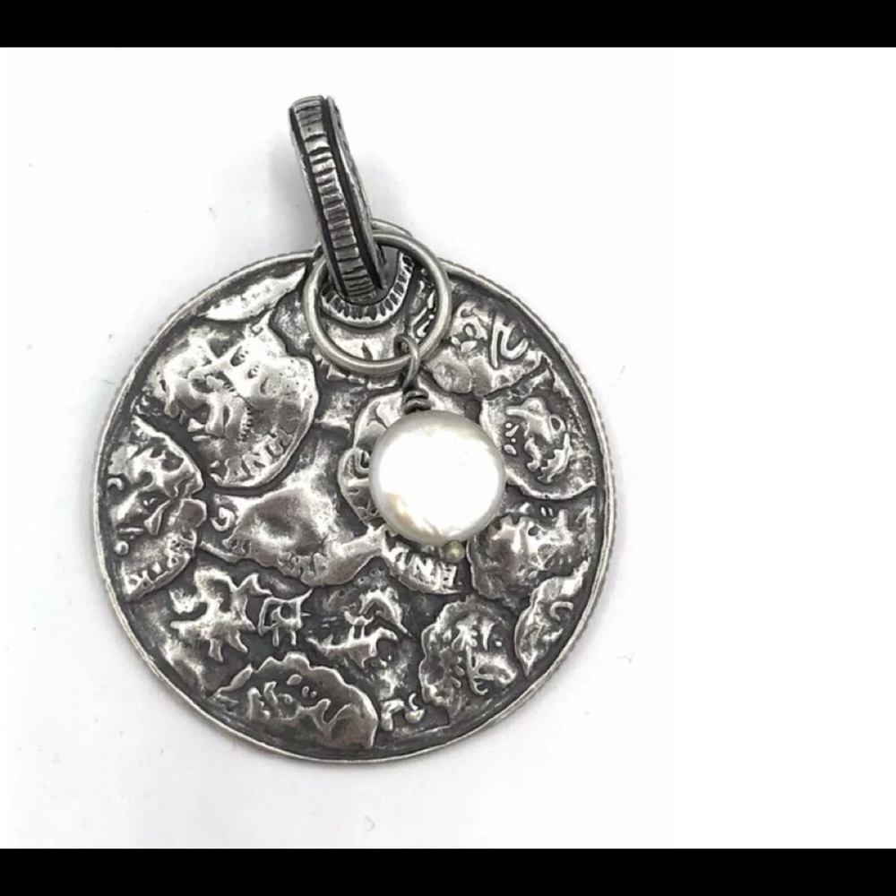 SILPADA OXIDIZED COIN PEARL PENDANT. NWOT. S1955